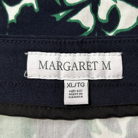 MARGARET M Green Navy & White Floral Short Skirt Pull On Stretchy Casual sz XL - Picture 6 of 7